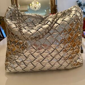 Elegant Silver Woven Shoulder Bag